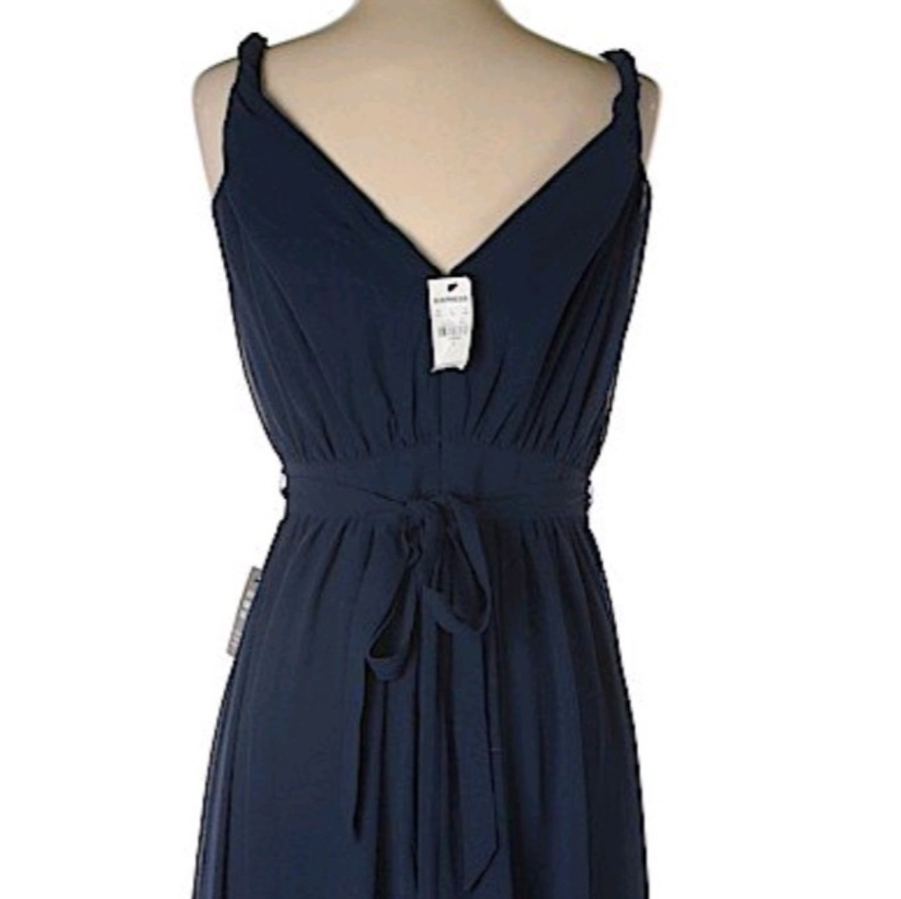 Express Gown - Picture 3 of 3